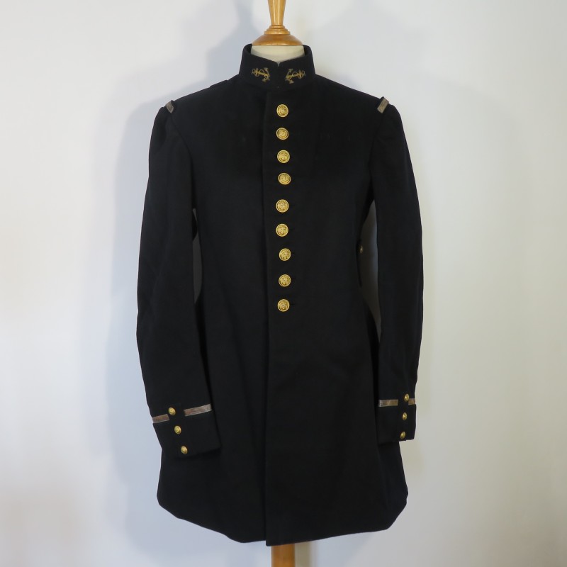 VESTE D'UNIFORME MODELE 1931 D'UN ADJUDANT DE L'INFANTERIE COLONIALE DATEE 1935